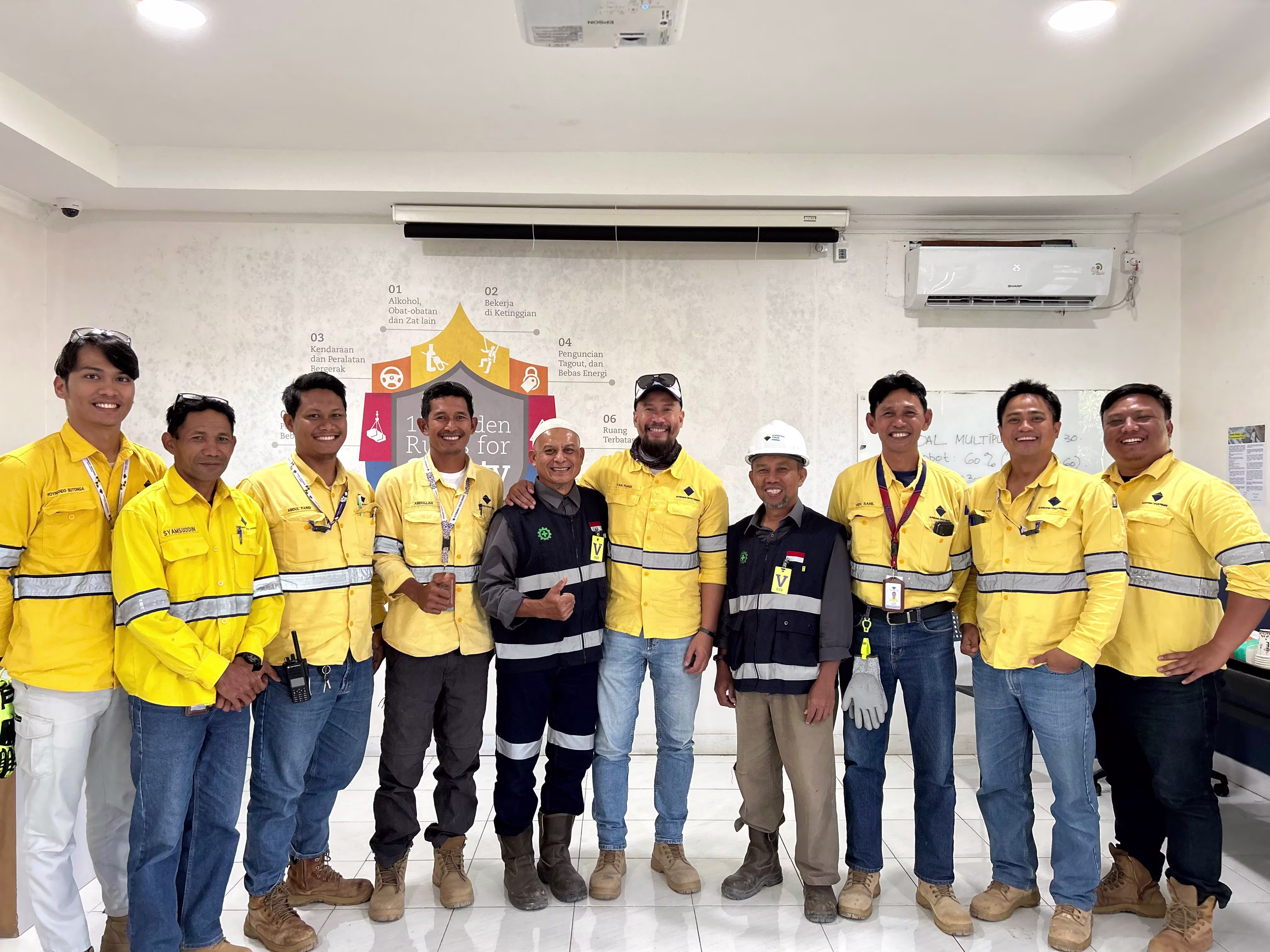Foto Bersama Kelas Teori Commissioning